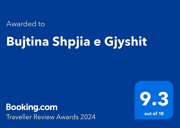 Bujtina Shpjia E Gjyshit * Nderlysaj