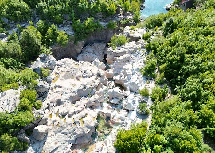 Bujtina Shpjia E Gjyshit Hotel