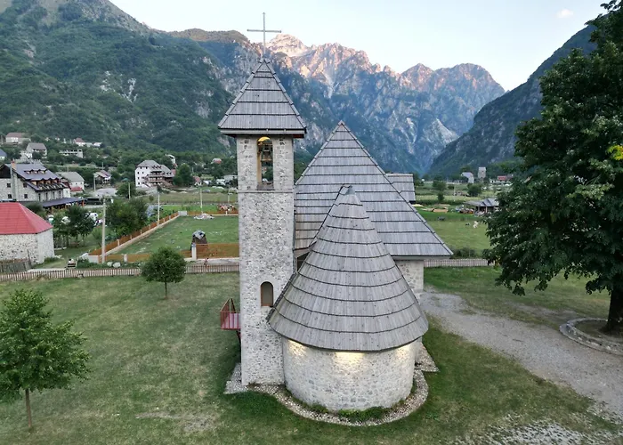 Hotel Bujtina Shpjia E Gjyshit Nderlysaj